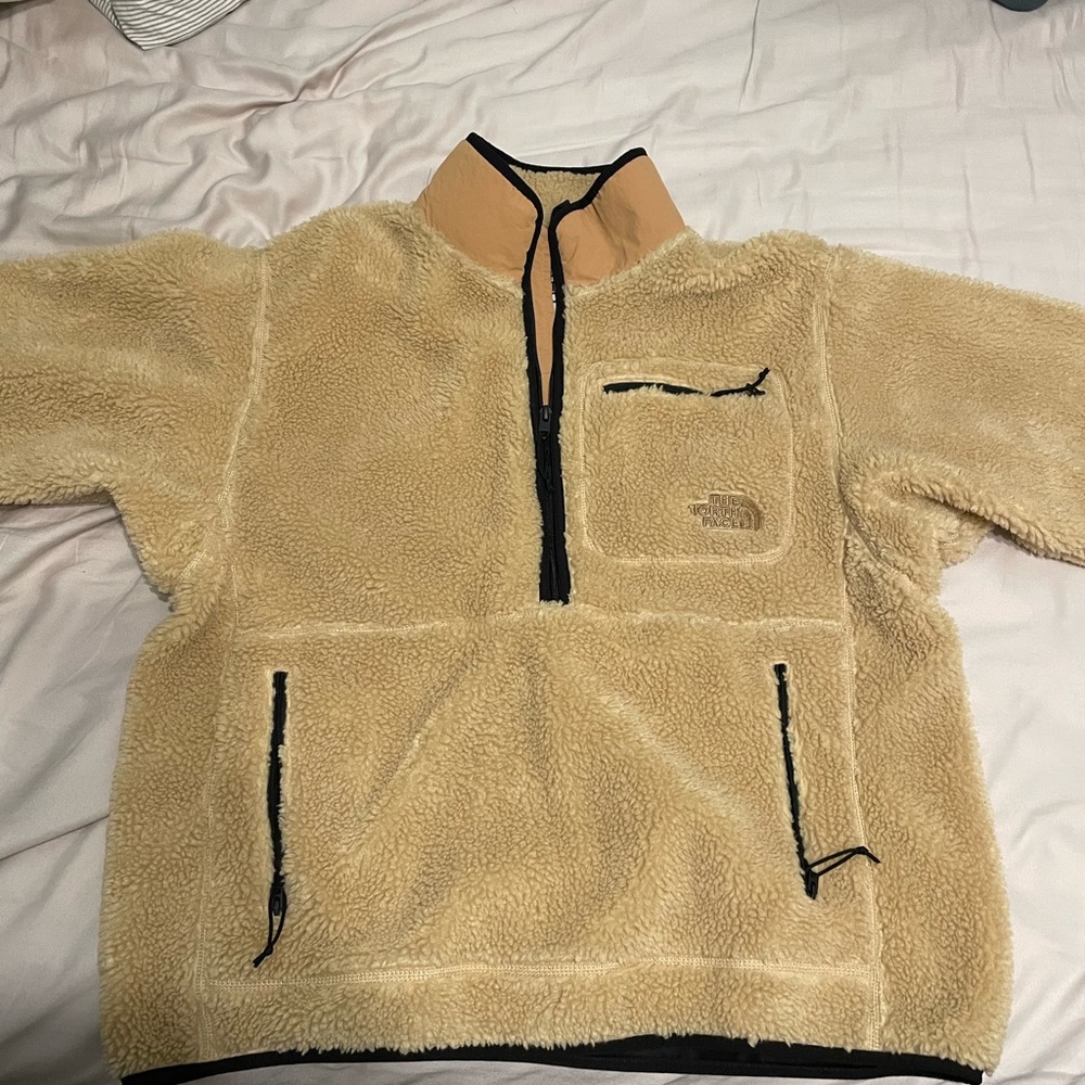 The North Face Men’s Extreme Pile Pullover